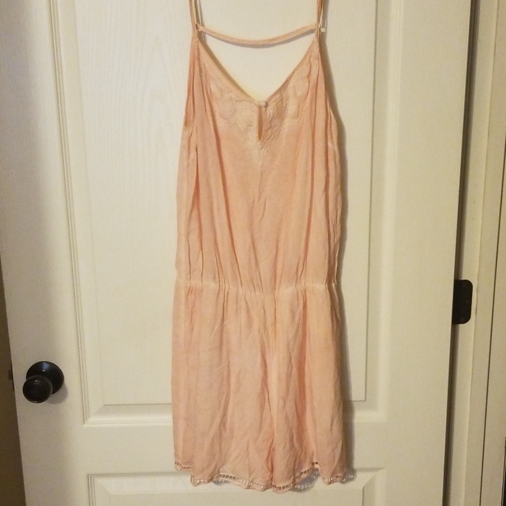 Romper - Picture 1 of 3